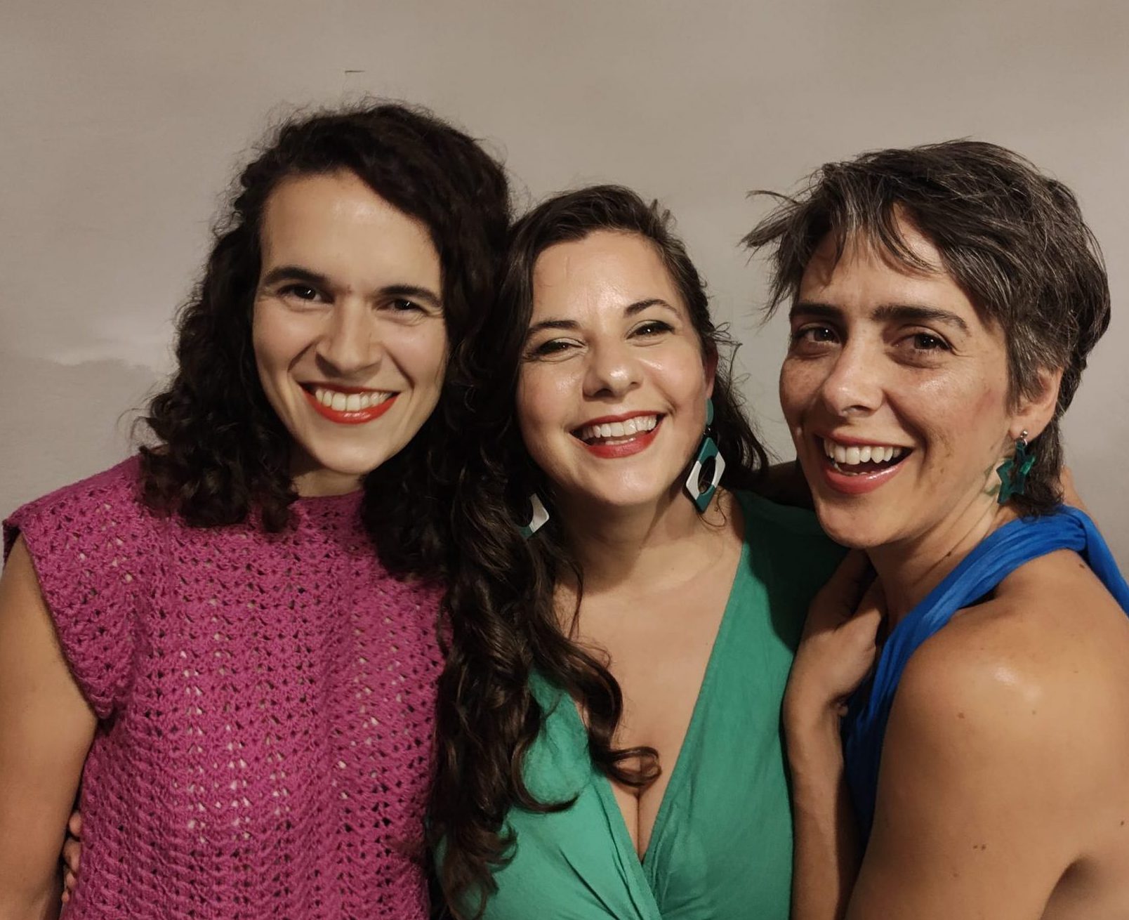 Canciones Encendidas Betina Chaves, Carmen Pi, y Mariana Lucía